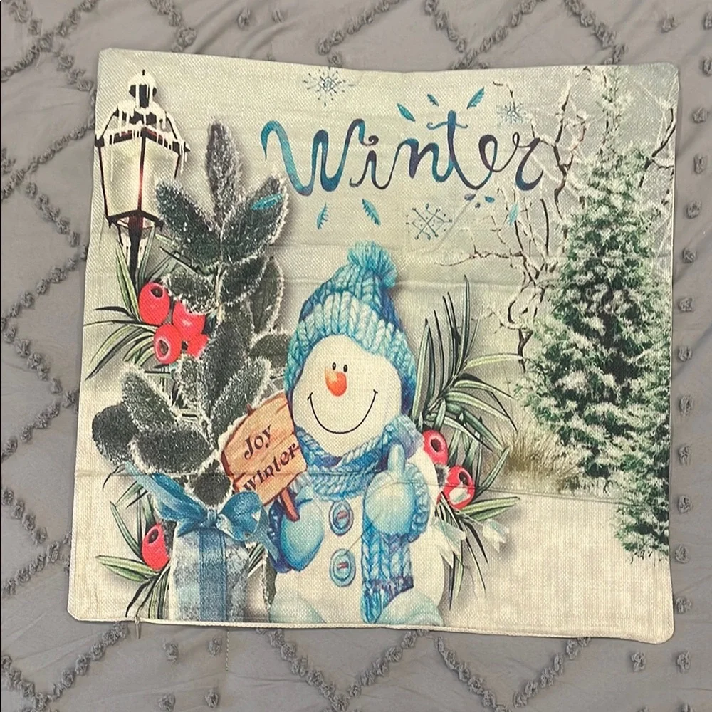 Winter Themed Decorative indoor outdoor pillow covers set of 4 nwot
